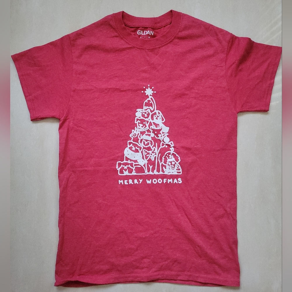 Gildan Red 'Merry Woofmas' Dog Tree T-Shirt